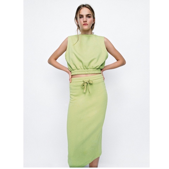 Zara Dresses & Skirts - NWT ZARA Plush Midi Skirt Green Stretch  SZ-Medium